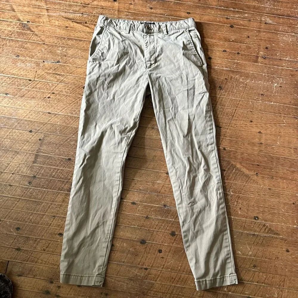 Banana Republic Factory lightweight 30x30 slim fit slacks